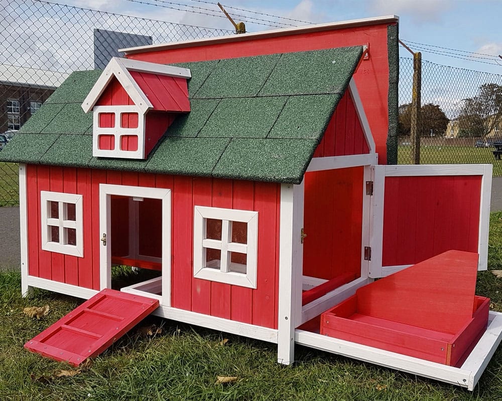 Chicken House Barn Red Design