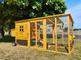 Portable Chicken Coop - 4000WX